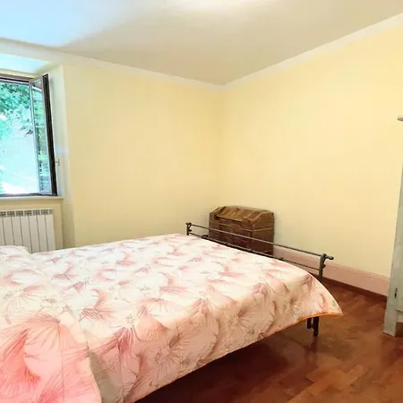 Detached Villa- Car Unnecessary - Wifi - Sleeps 10 מלון ספולטו