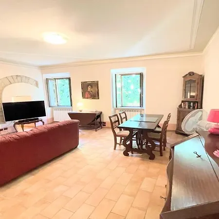 Detached Villa- Car Unnecessary - Wifi - Sleeps 10 ספולטו