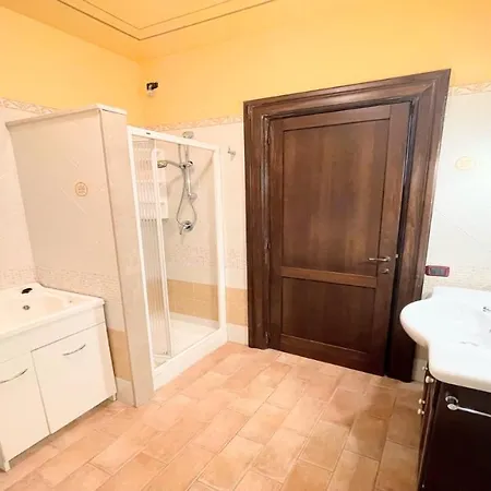 Detached Villa- Car Unnecessary - Wifi - Sleeps 10 4*